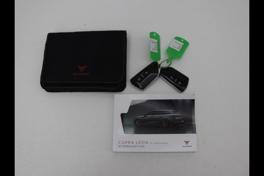 CUPRA Leon 1.4 e-Hybrid | Carplay | Camera | Stoel & Stuurverwarming | Adaptive Cruise | Full LED | Navigatie | DAB+ | LMV 18 inch