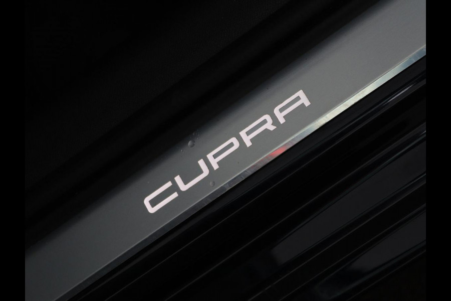 CUPRA Leon 1.4 e-Hybrid | Carplay | Camera | Stoel & Stuurverwarming | Adaptive Cruise | Full LED | Navigatie | DAB+ | LMV 18 inch