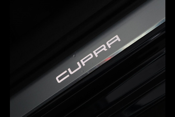 CUPRA Leon 1.4 e-Hybrid | Carplay | Camera | Stoel & Stuurverwarming | Adaptive Cruise | Full LED | Navigatie | DAB+ | LMV 18 inch