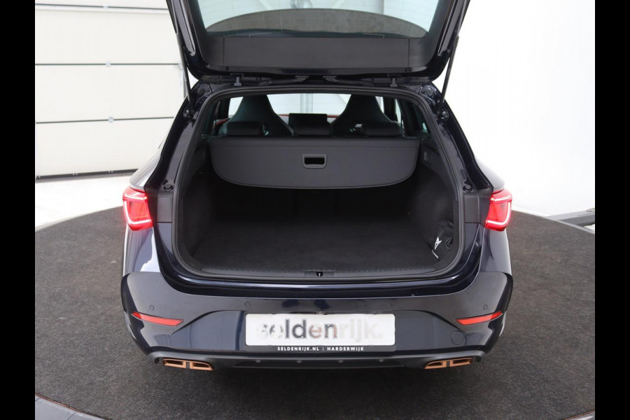 CUPRA Leon 1.4 e-Hybrid | Carplay | Camera | Stoel & Stuurverwarming | Adaptive Cruise | Full LED | Navigatie | DAB+ | LMV 18 inch