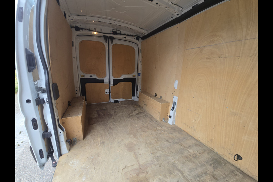 Ford Transit 350 2.0 TDCI L2 H2 - 130 Pk - Euro 6 - Airco - Cruise Control - PDC