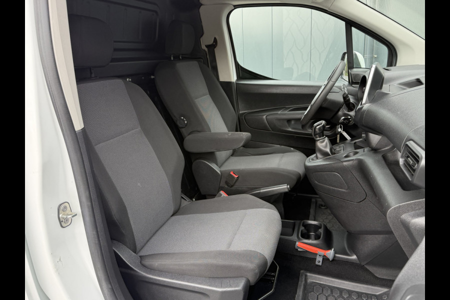 Opel Combo 1.5D 102 PK / L2H1 / TREKHAAK / IMPERIAAL / AIRCO / CRUISE / NAVI / CARPLAY