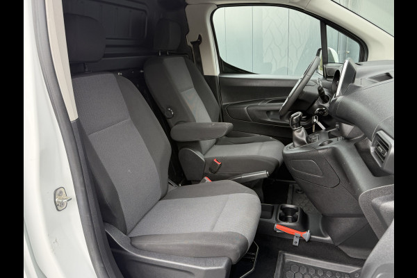 Opel Combo 1.5D 102 PK / L2H1 / TREKHAAK / IMPERIAAL / AIRCO / CRUISE / NAVI / CARPLAY