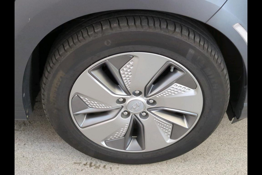 Hyundai Kona EV Comfort 64 kWh 100% soh | CAMERA