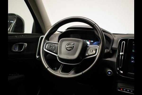Volvo XC40 1.5 T5 Twin Sport (APPLE CARPLAY,NAVI,CAMERA,LED,XENON,STOELVERWARMING,TREKHAAK,GETINT,CRUISE,CLIMATE,NETTESTAAT)