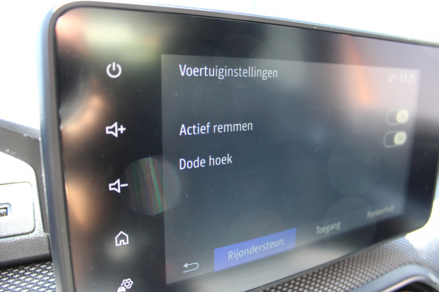 Dacia SANDERO Stepway 1.0 TCe 90 Essential | Trekhaak | Camera | Airco | BLIS | Cruise control | Origin NL