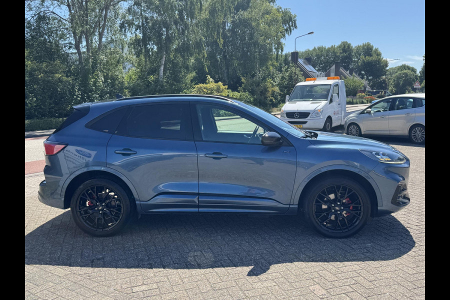 Ford Kuga 2.5 PHEV ST-Line X 225pk | Black Pack | Sync 3 Navigatie | 20 inch Lichtmetaal | Contrasterend dak| 1.500kg Trekgewicht