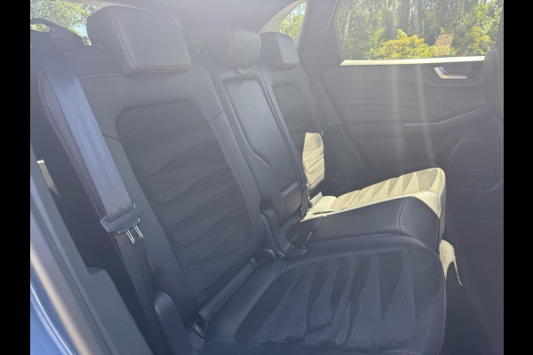 Ford Kuga 2.5 PHEV ST-Line X 225pk | Black Pack | Sync 3 Navigatie | 20 inch Lichtmetaal | Contrasterend dak| 1.500kg Trekgewicht