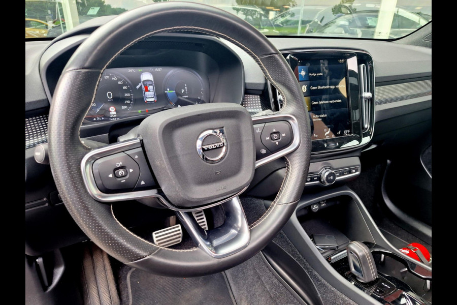 Volvo XC40 1.5 T4 Recharge R-Design Expression | Panodak | Trekhaak | 1800kg | Leder Alcantara | Two Tone | (occasion)