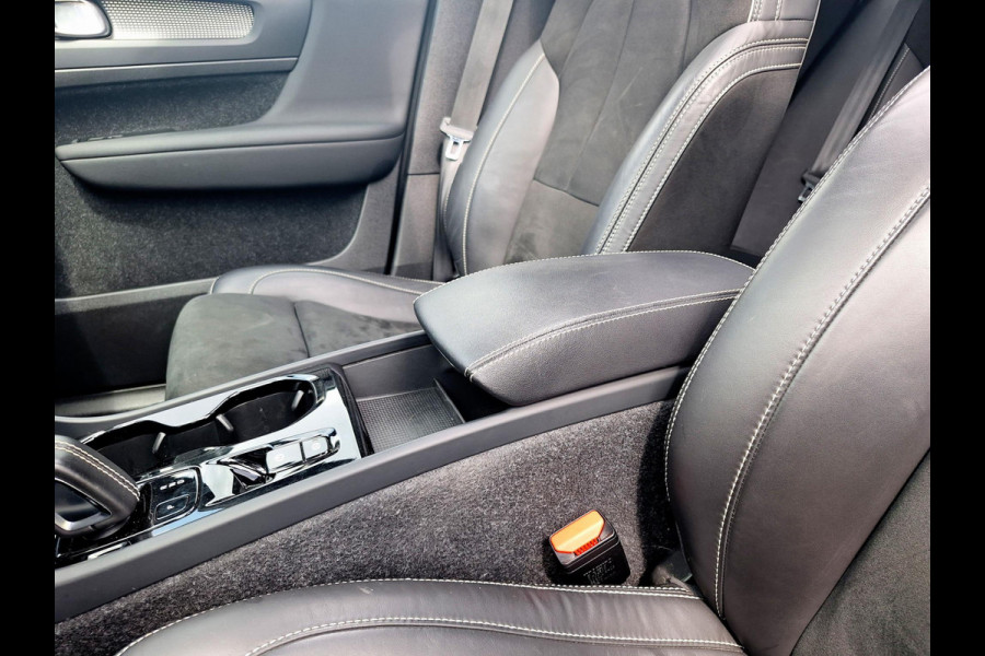 Volvo XC40 1.5 T4 Recharge R-Design Expression | Panodak | Trekhaak | 1800kg | Leder Alcantara | Two Tone | (occasion)