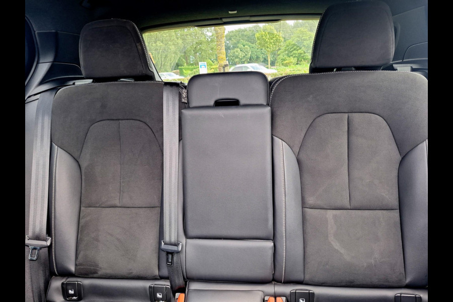 Volvo XC40 1.5 T4 Recharge R-Design Expression | Panodak | Trekhaak | 1800kg | Leder Alcantara | Two Tone | (occasion)