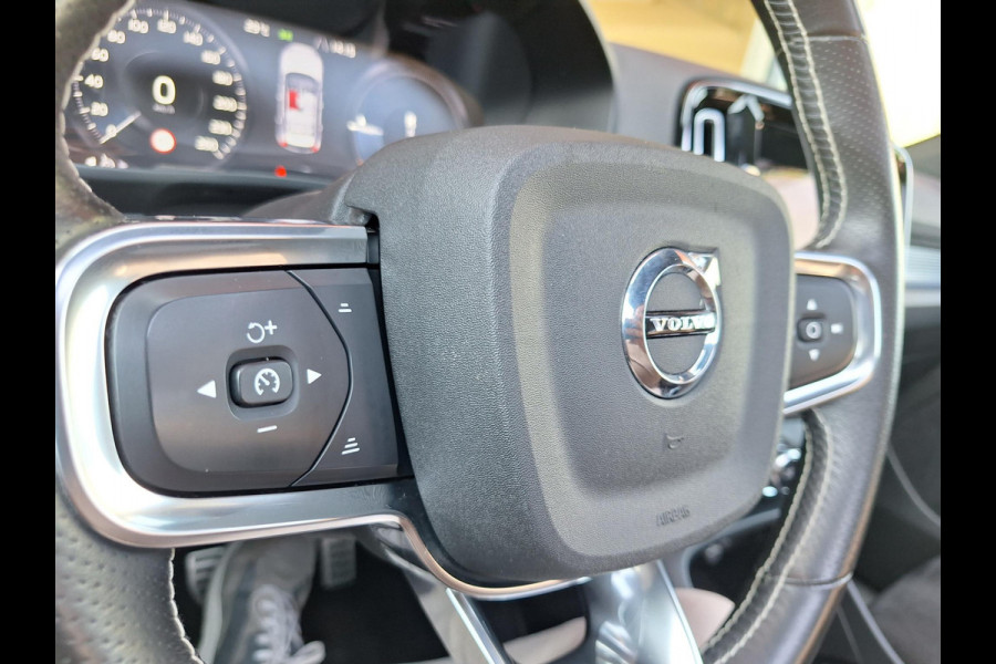 Volvo XC40 1.5 T4 Recharge R-Design Expression | Panodak | Trekhaak | 1800kg | Leder Alcantara | Two Tone | (occasion)