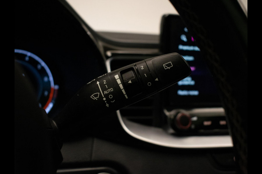 Kia ProCeed 1.4 T-GDI GT-PlusLine (PANORAMADAK,APPLE CARPLAY,XENON,STOELVERWARMING,SPORTSTOELEN,CAMERA,DODEHOEK,PDC,NETTESTAAT)