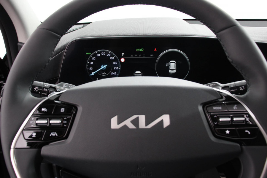 Kia Niro EV DynamicPlusLine 64.8 kWh Navigatie Half Leder Schuif-kantel dak Electrisch bedienbare achterklep Camera