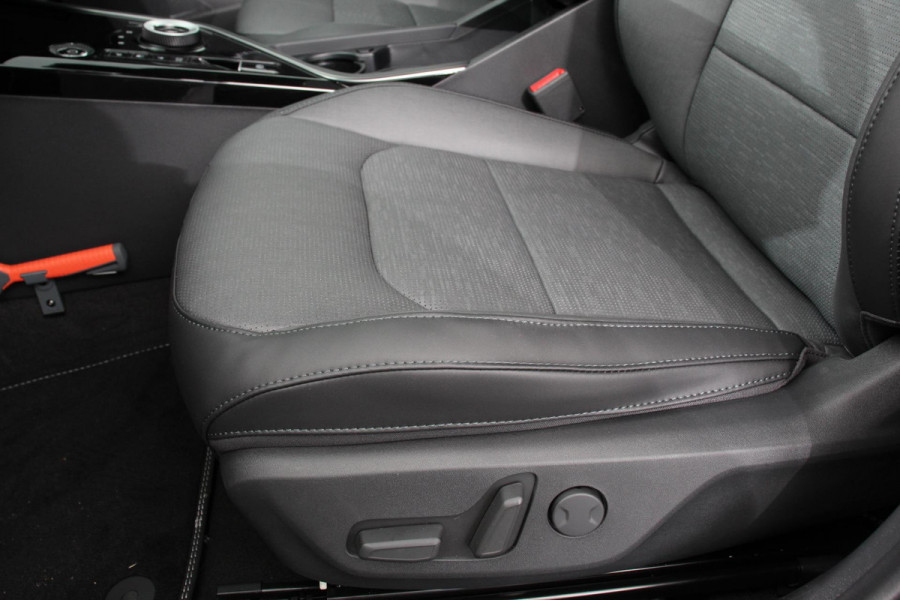 Kia Niro EV DynamicPlusLine 64.8 kWh Navigatie Half Leder Schuif-kantel dak Electrisch bedienbare achterklep Camera