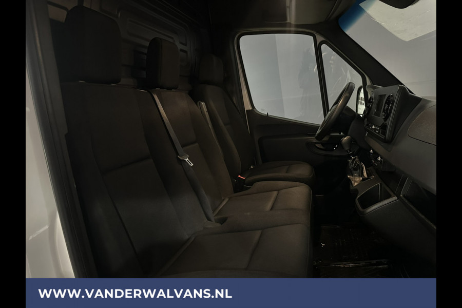 Mercedes-Benz Sprinter 317 CDI 170pk L3H2 Euro6 Airco | Camera | Apple Carplay | Android Auto | 2800kg Trekhaak Cruisecontrol, Bijrijdersbank