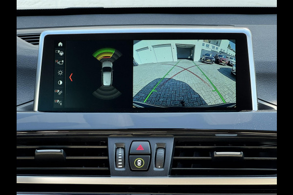 BMW X1 XDrive20i Executive Cruise control Climate control Trekhaak Dealeronderhouden Audio