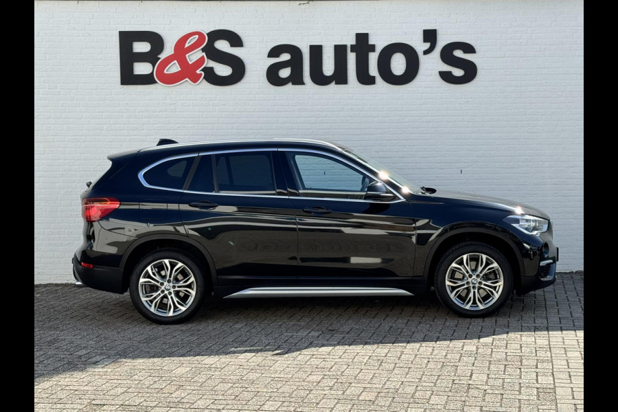 BMW X1 XDrive20i Executive Cruise control Climate control Trekhaak Dealeronderhouden Audio
