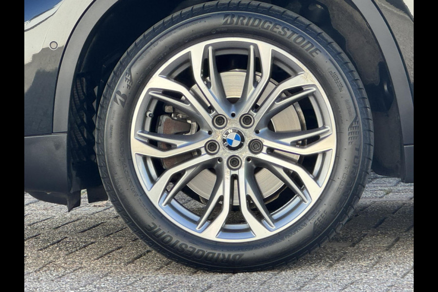 BMW X1 XDrive20i Executive Cruise control Climate control Trekhaak Dealeronderhouden Audio