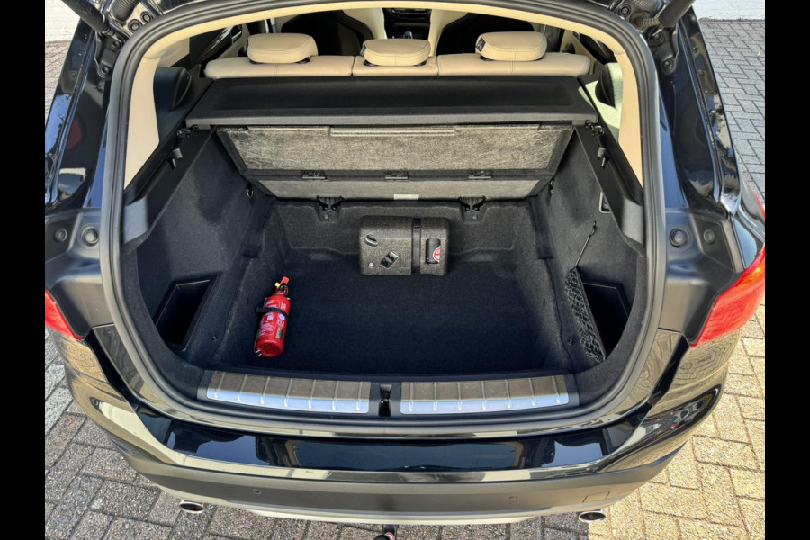 BMW X1 XDrive20i Executive Cruise control Climate control Trekhaak Dealeronderhouden Audio