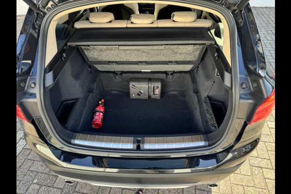 BMW X1 XDrive20i Executive Cruise control Climate control Trekhaak Dealeronderhouden Audio