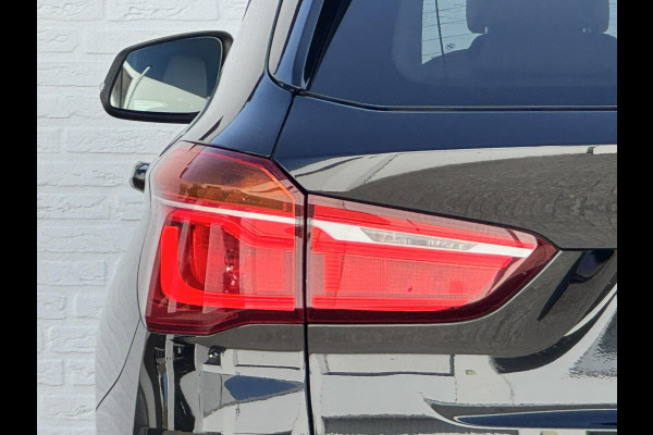 BMW X1 XDrive20i Executive Cruise control Climate control Trekhaak Dealeronderhouden Audio