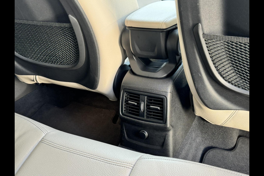 BMW X1 XDrive20i Executive Cruise control Climate control Trekhaak Dealeronderhouden Audio