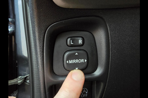 Toyota Aygo 1.0 VVT-i x-nav | Parkeercamera | Navi | Cruisecontrol | Bluetooth audio | Carlink | dealerauto