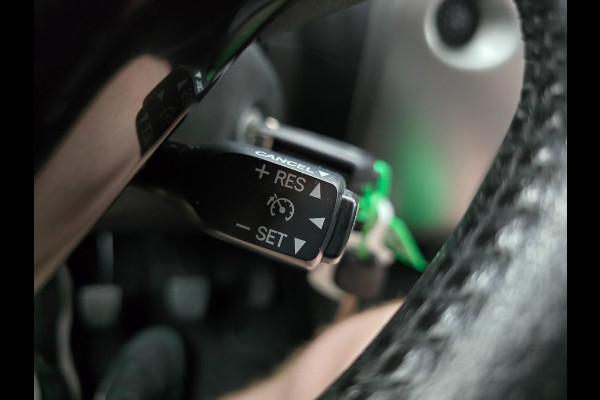 Toyota Aygo 1.0 VVT-i x-nav | Parkeercamera | Navi | Cruisecontrol | Bluetooth audio | Carlink | dealerauto
