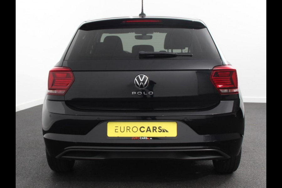 Volkswagen Polo 1.0 TSI 110pk Highline | DEMO ! | Navigatie Apple Carplay/Android Auto Parkeersensoren Stoelverwarming Ledverlichting Getinte ramen Climate Control