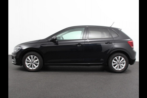 Volkswagen Polo 1.0 TSI 110pk Highline | DEMO ! | Navigatie Apple Carplay/Android Auto Parkeersensoren Stoelverwarming Ledverlichting Getinte ramen Climate Control