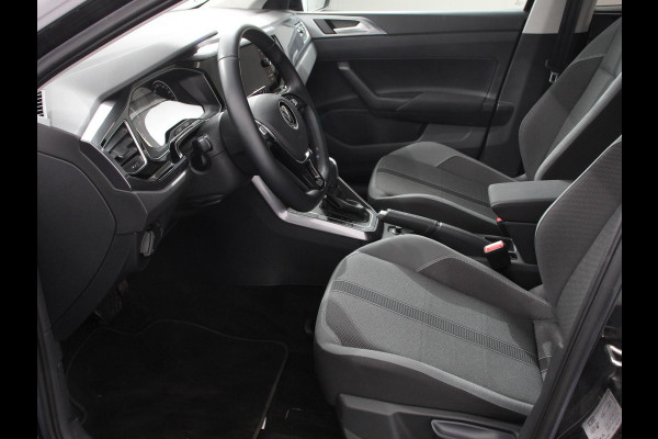 Volkswagen Polo 1.0 TSI 110pk Highline | DEMO ! | Navigatie Apple Carplay/Android Auto Parkeersensoren Stoelverwarming Ledverlichting Getinte ramen Climate Control