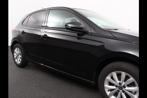 Volkswagen Polo 1.0 TSI 110pk Highline | DEMO ! | Navigatie Apple Carplay/Android Auto Parkeersensoren Stoelverwarming Ledverlichting Getinte ramen Climate Control