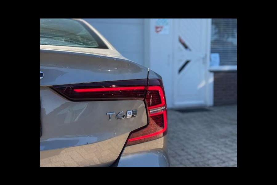 Volvo S60 2.0 Recharge T6 AWD R-Design - Dealer Onderhouden