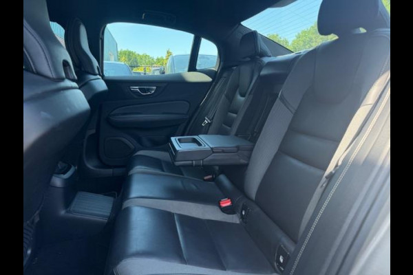 Volvo S60 2.0 Recharge T6 AWD R-Design - Dealer Onderhouden