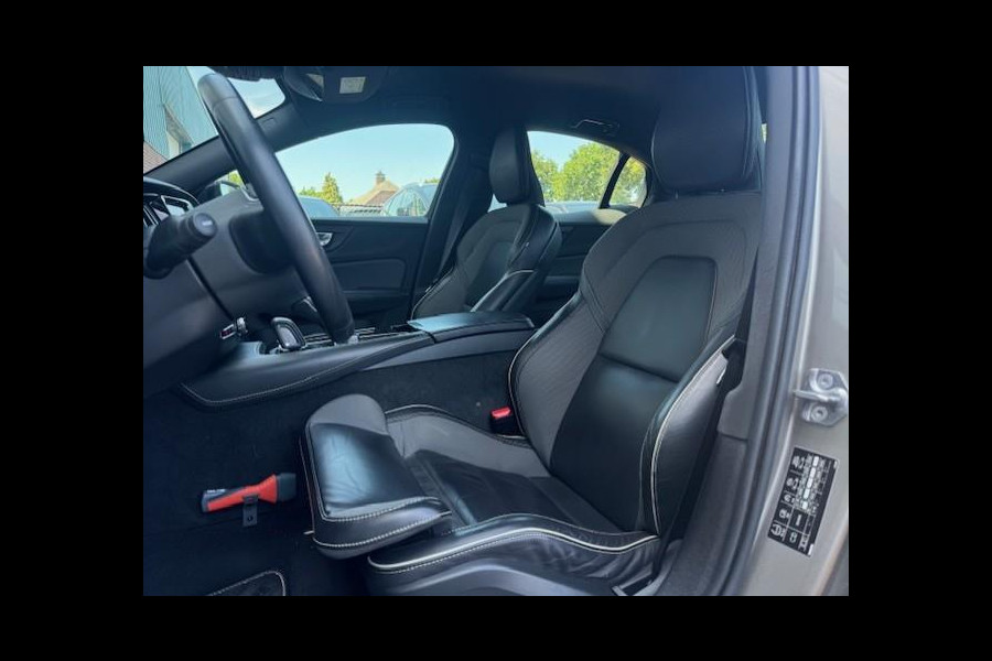 Volvo S60 2.0 Recharge T6 AWD R-Design - Dealer Onderhouden