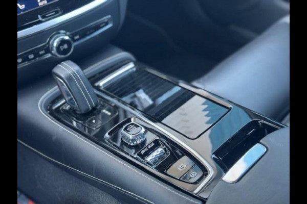Volvo S60 2.0 Recharge T6 AWD R-Design - Dealer Onderhouden