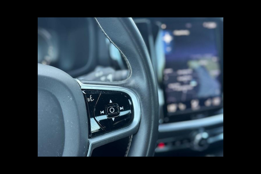 Volvo S60 2.0 Recharge T6 AWD R-Design - Dealer Onderhouden