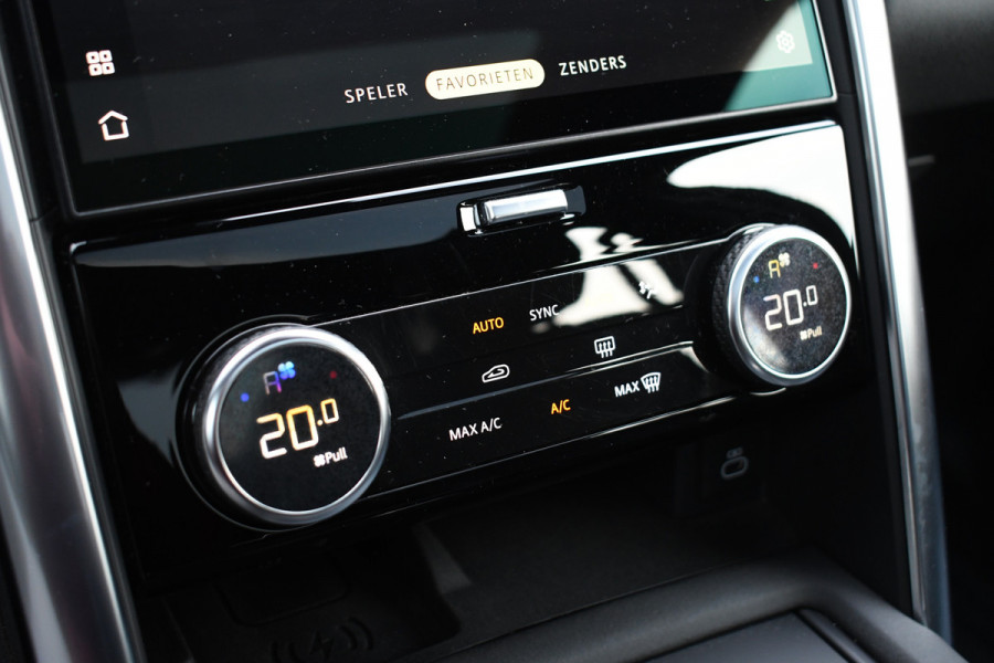 Land Rover Discovery 3.0 D300 HSE Pano Trekh HUD ACC Meridian Luchtv
