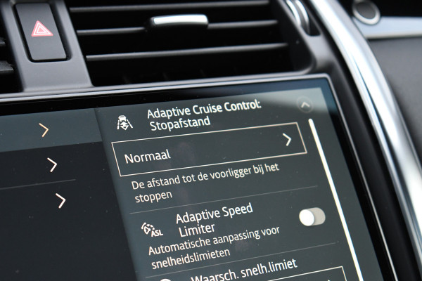 Land Rover Discovery 3.0 D300 HSE Pano Trekh HUD ACC Meridian Luchtv