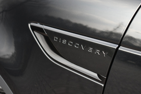Land Rover Discovery 3.0 D300 HSE Pano Trekh HUD ACC Meridian Luchtv
