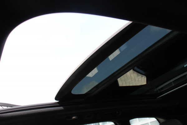 Volvo XC60 T6 350PK Automaat Plug-In Plus Black Edition Panoramisch schuif-kanteldak / Bowers & Wilkins Audio / 21" lichtmetalen velgen / Head-Up Display / 360graden camera