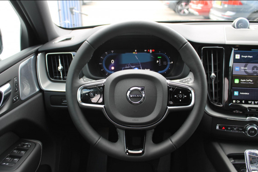 Volvo XC60 T6 350PK Automaat Plug-In Plus Black Edition Panoramisch schuif-kanteldak / Bowers & Wilkins Audio / 21" lichtmetalen velgen / Head-Up Display / 360graden camera