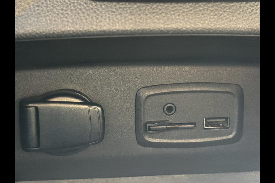 Renault Captur 0.9 TCe Intens - Navigatie I Airco I PDC I LED I Sport velgen I Dealer onderhouden