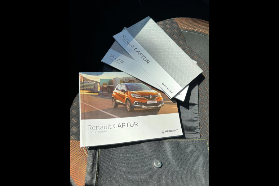 Renault Captur 0.9 TCe Intens - Navigatie I Airco I PDC I LED I Sport velgen I Dealer onderhouden