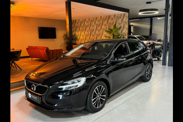 Volvo V40 2.0 T2 Momentum Garantie Camera StoelVW Cruise Clima Navi Bluetooth Led Rijklaar