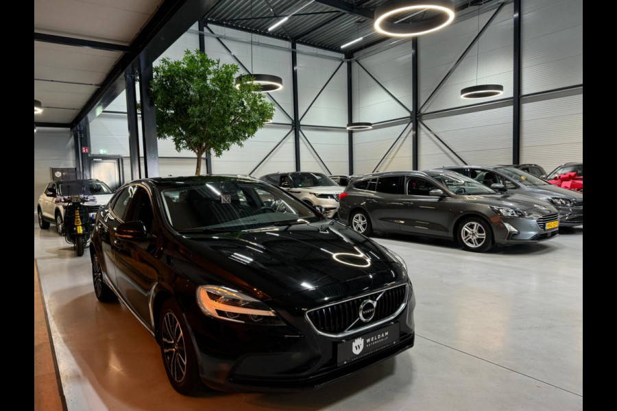 Volvo V40 2.0 T2 Momentum Garantie Camera StoelVW Cruise Clima Navi Bluetooth Led Rijklaar