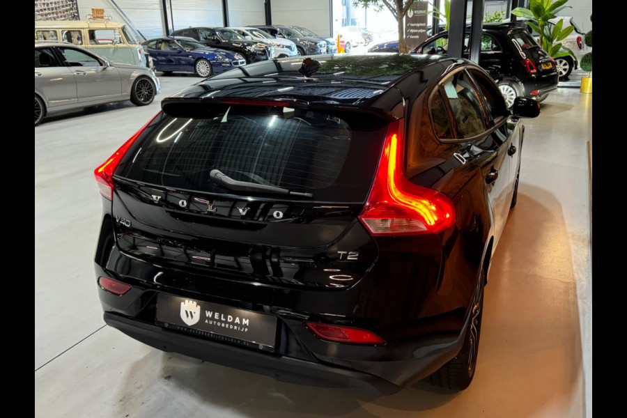 Volvo V40 2.0 T2 Momentum Garantie Camera StoelVW Cruise Clima Navi Bluetooth Led Rijklaar