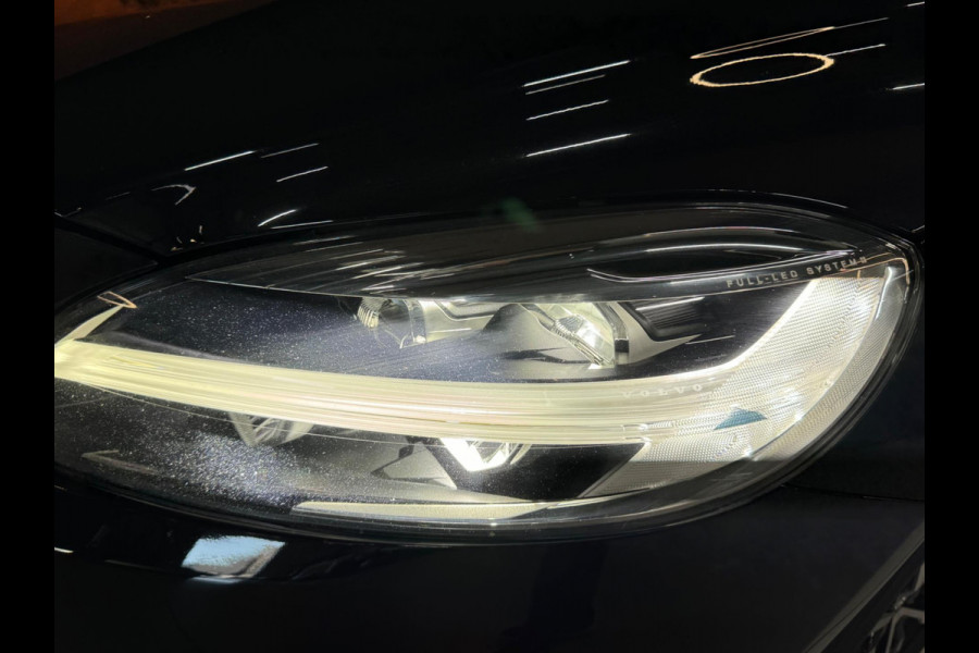 Volvo V40 2.0 T2 Momentum Garantie Camera StoelVW Cruise Clima Navi Bluetooth Led Rijklaar