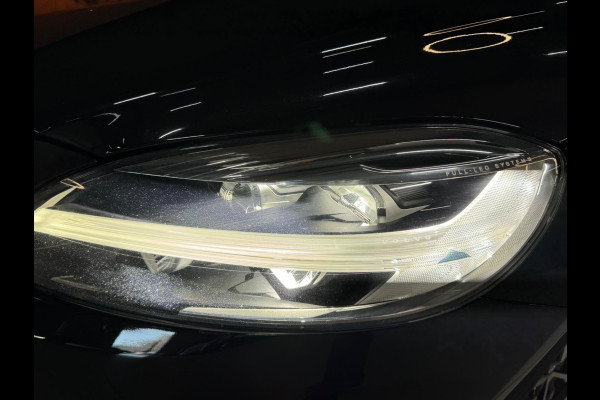 Volvo V40 2.0 T2 Momentum Garantie Camera StoelVW Cruise Clima Navi Bluetooth Led Rijklaar
